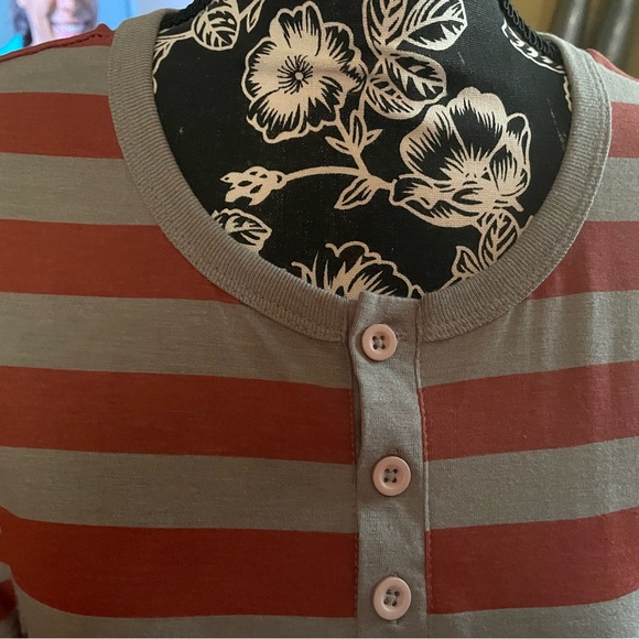 New With Tags Auth Side Car T-Shirt Gray Orange Size Large Women’s Blouse - Picture 2 of 7